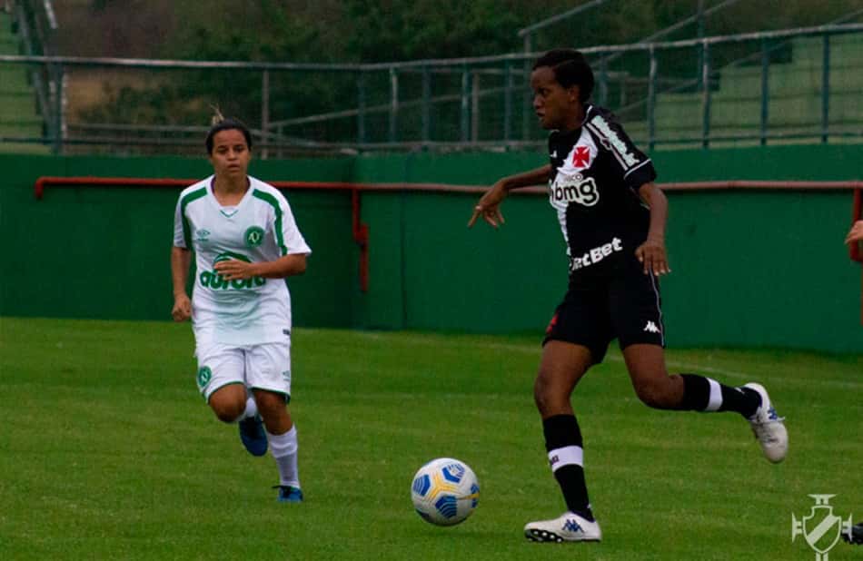 Vasco vence a Chapecoense e segue 100% no Brasileiro Feminino A2