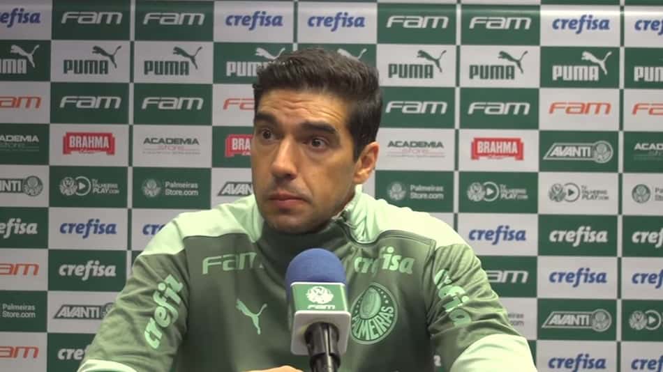 Abel Ferreira desmistifica declaração pré-jogo do Palmeiras: 'Acho que meu português é diferente'
