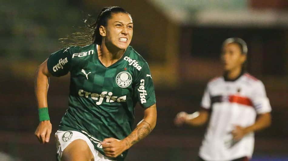 Palmeiras vence Flamengo e Corinthians e anuncia retorno de Bia Zaneratto