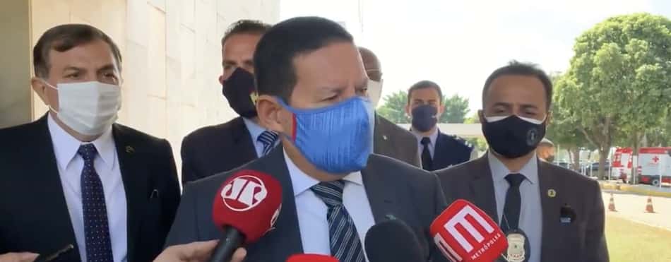 'Não tendo público, não tem problema', diz vice-presidente Mourão sobre Copa América