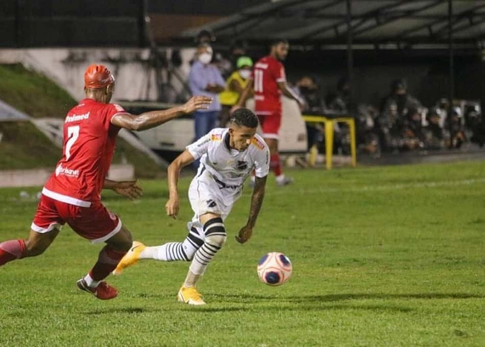 Alan Pedro mira confronto com a Chape pela Copa do Brasil: 'Estamos preparados'