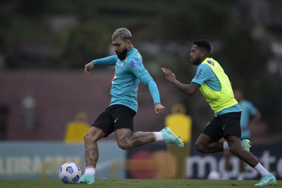 Seleção trabalha na Granja Comary visando duelo contra o Equador; após virose, Gabigol treina normalmente