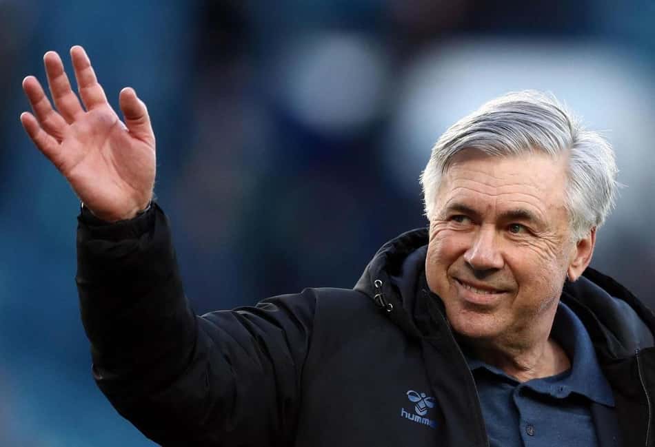Carlo Ancelotti comunica desejo de deixar o Everton para treinar o Real Madrid