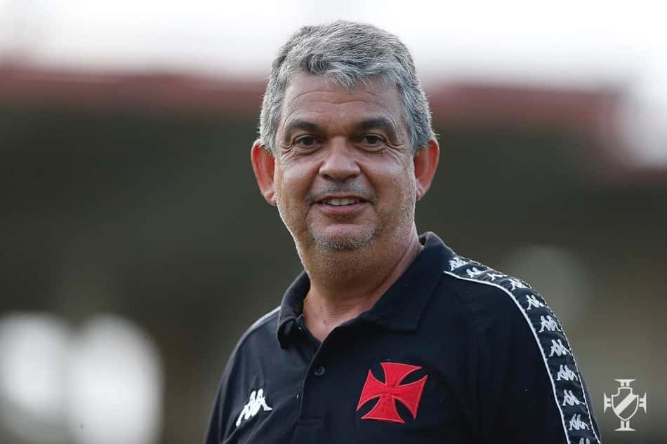 Gerente de Futebol de Base, Carlos Brazil deixa o Vasco: 'Momento de novos desafios'