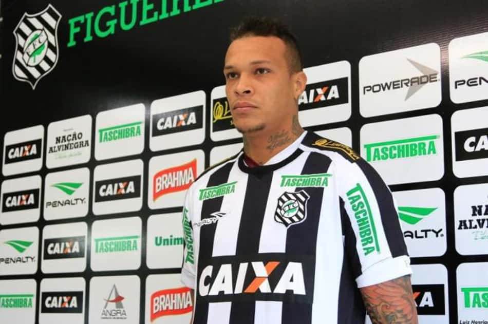 Por negociação envolvendo França, Figueirense tem contas bloqueadas pela justiça