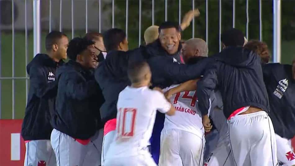 Com gol de Sarrafiore, Vasco vence o Boavista e abre vantagem na terceira fase da Copa do Brasil