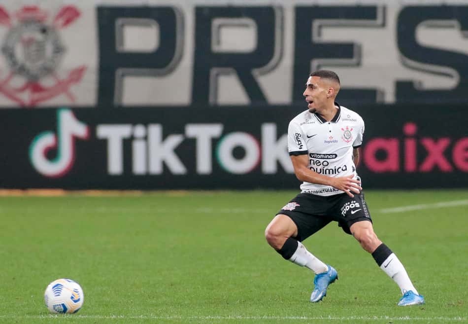 Gabriel, do Corinthians, diz que derrota para o Atlético-GO é 'difícil de digerir', mas não joga a toalha