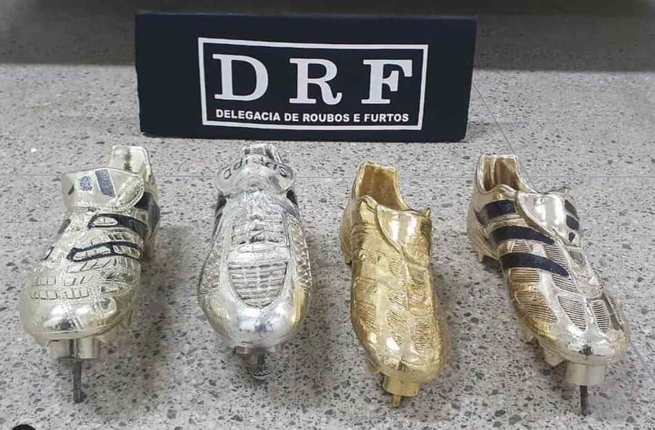 Chuteiras de Ouro de Jardel são encontradas após assalto; prêmios estavam sendo desmontados