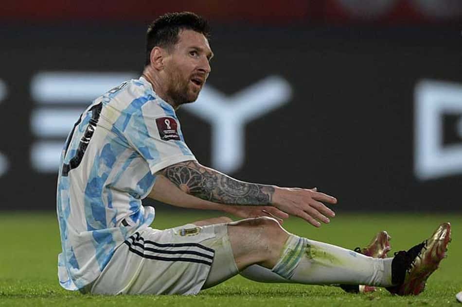 Messi marca e brasileiros se rendem ao argentino na internet após empate diante do Chile