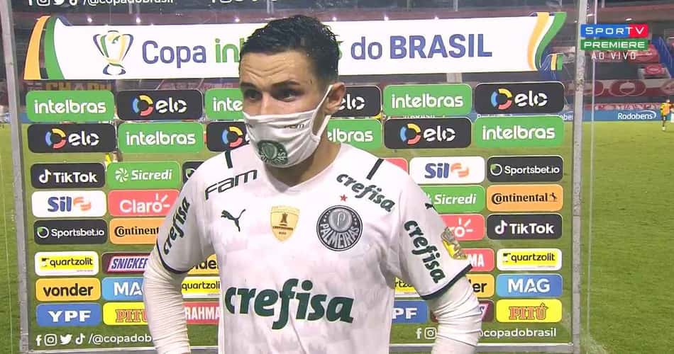 Veiga valoriza vantagem em 'campo pesado' e vê cansaço aumentar com maratona de jogos do Palmeiras