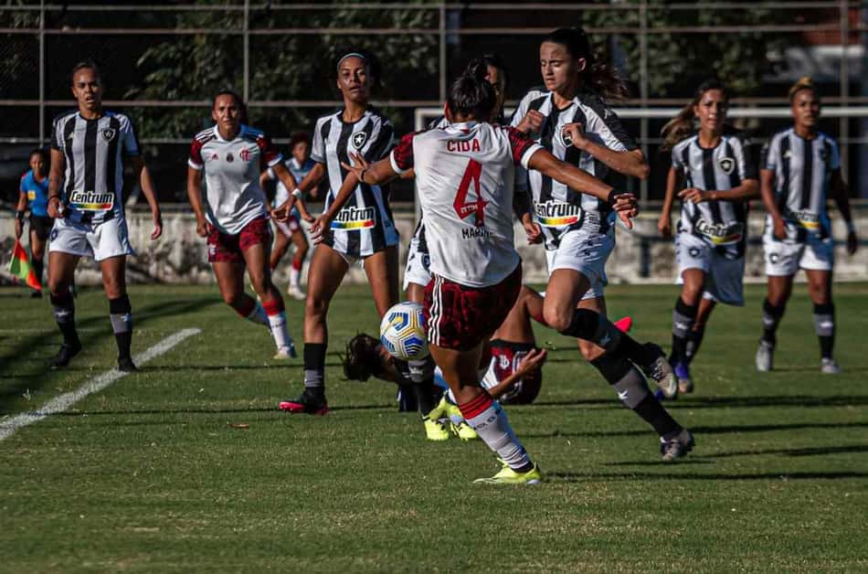 Flamengo e Botafogo ficam no empate pelo Brasileiro Feminino e empacam no meio da tabela