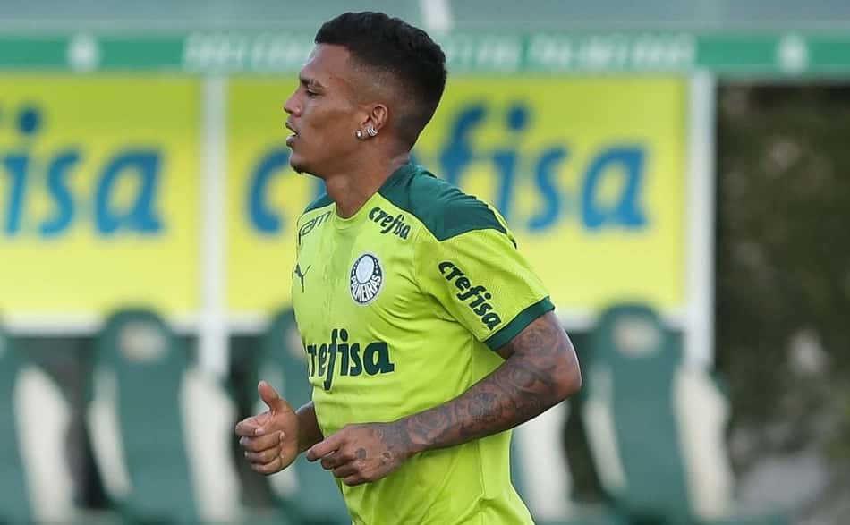 Abel confirma dois jogadores com teste positivo para a Covid-19 no Palmeiras