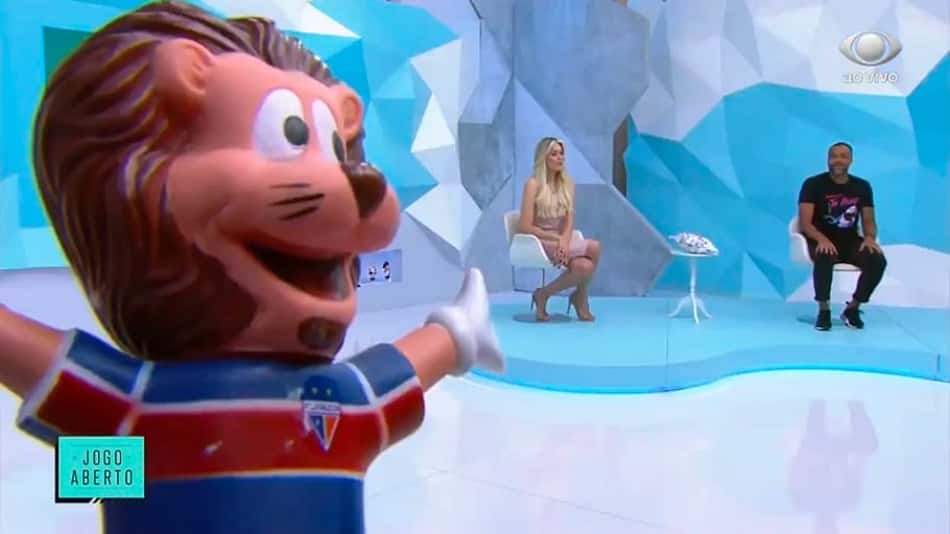 Torcedores tripudiam de Renata Fan e apresentadora lamenta: 'Nunca deveriam ter tirado o Abelão'