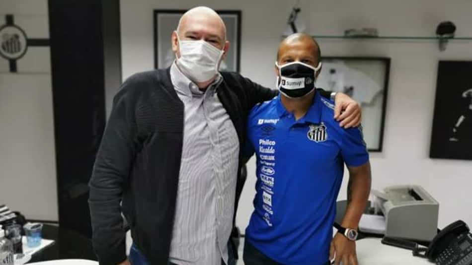 Diniz prega cautela sobre retorno de Sánchez aos jogos do Santos
