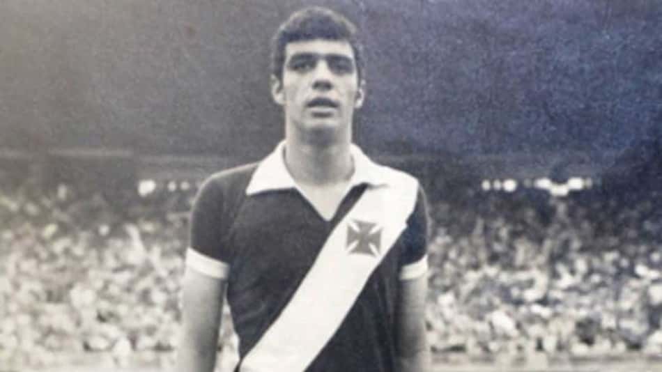 Fernando, ex-zagueiro do Vasco e responsável pelo milésimo gol de Pelé, morre em Maricá aos 73 anos