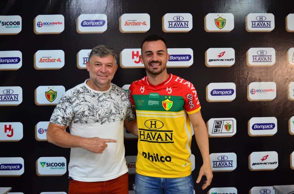 Juliano quer Brusque brigando por tudo em 2021 e vê elenco crescendo ao longo da temporada