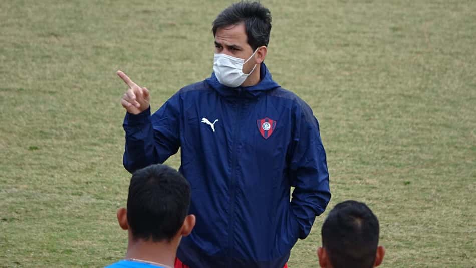 Conhecedor do futebol brasileiro, Gavilán faz análise de Paraguai x Brasil