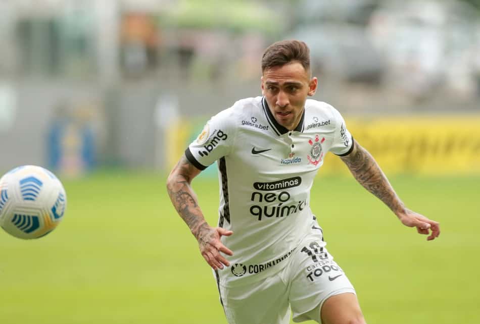 Gustavo Mosquito celebra marca de 50 jogos pelo Corinthians: 'Um privilégio'