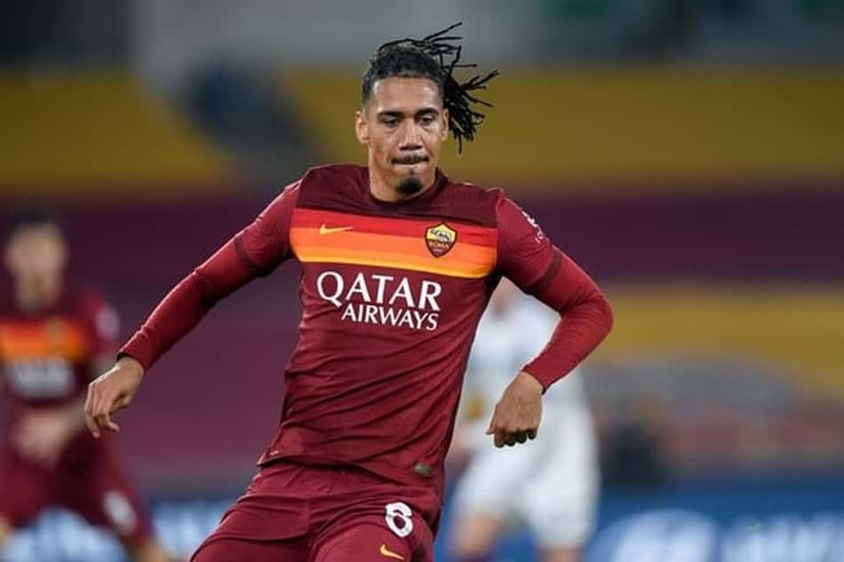 Sério? Chris Smalling, zagueiro da Roma, jura ter visto ETs na Jamaica em viagem com a esposa; entenda