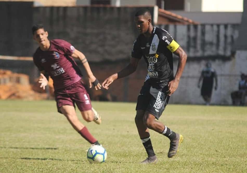 Promessa da Ponte Preta, zagueiro fala da estreia no Brasileiro de Aspirantes: 'Estamos preparados'