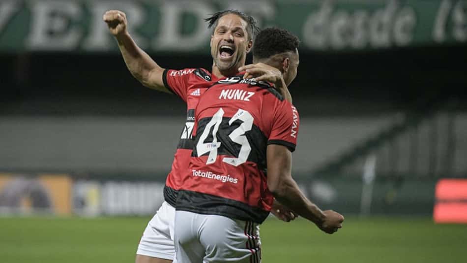 Vitória do Flamengo sobre Coritiba bota SporTV na liderança de audiência na TV fechada