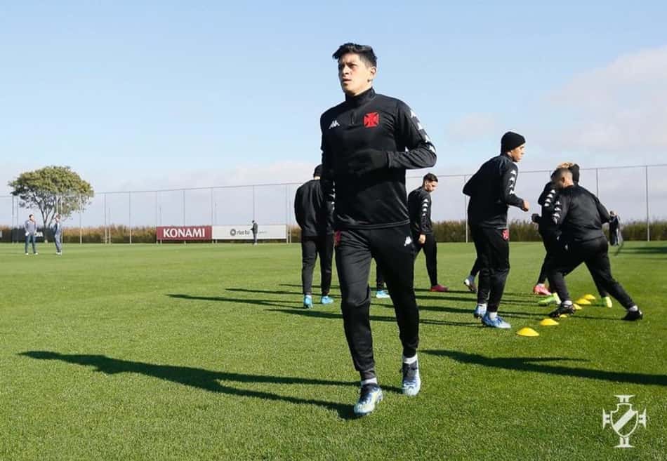 Vasco realiza último treino antes do duelo com o Brasil de Pelotas pela terceira rodada da Série B