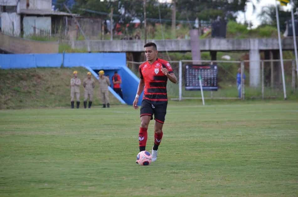 Igor Cariús comemora classificação do Atlético-GO na Copa do Brasil, mas ressalta: 'Pés no chão'