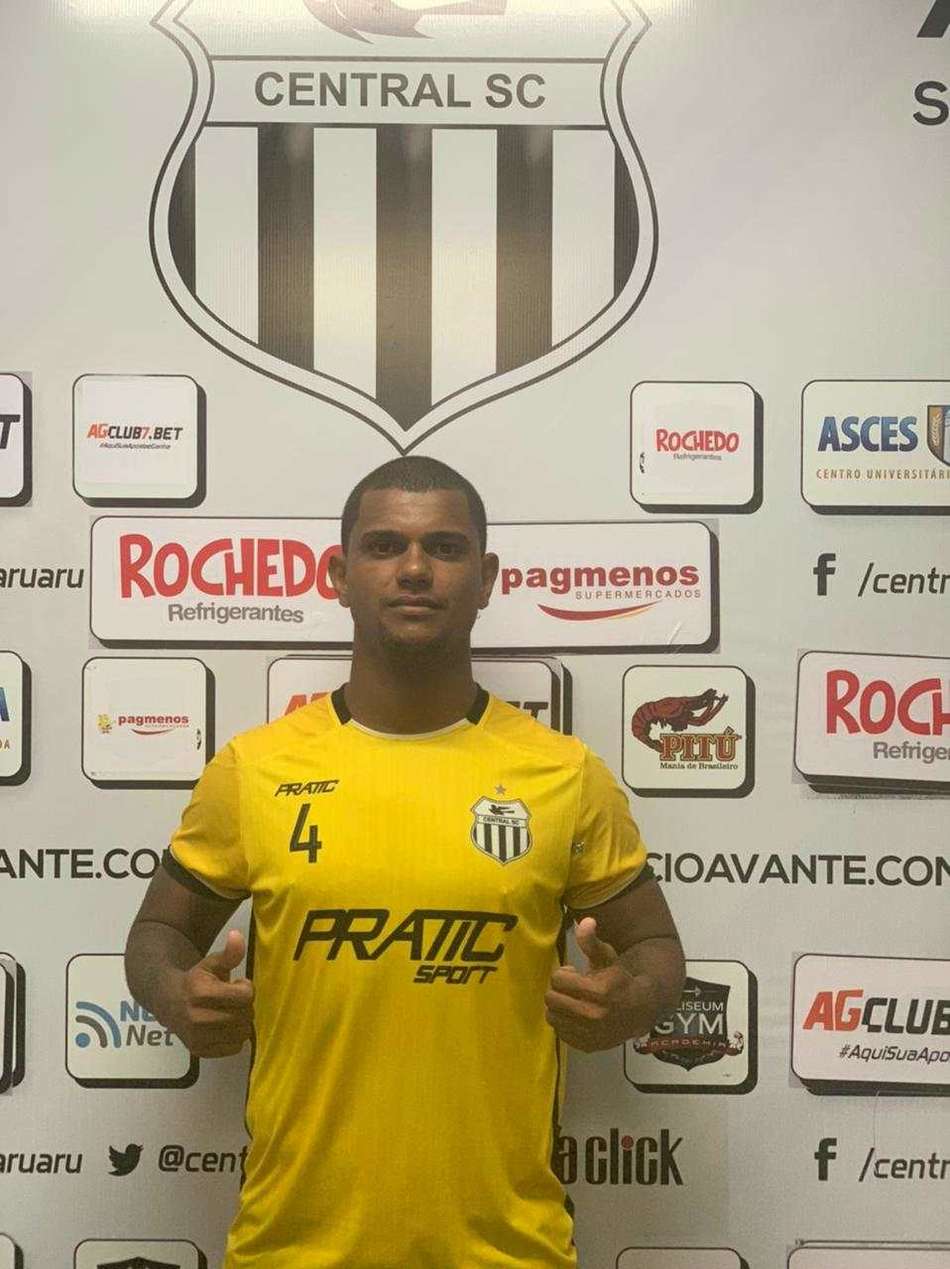 Muller Fernandes projeta estreia pelo Central na Série D: 'A expectativa é a melhor possível'