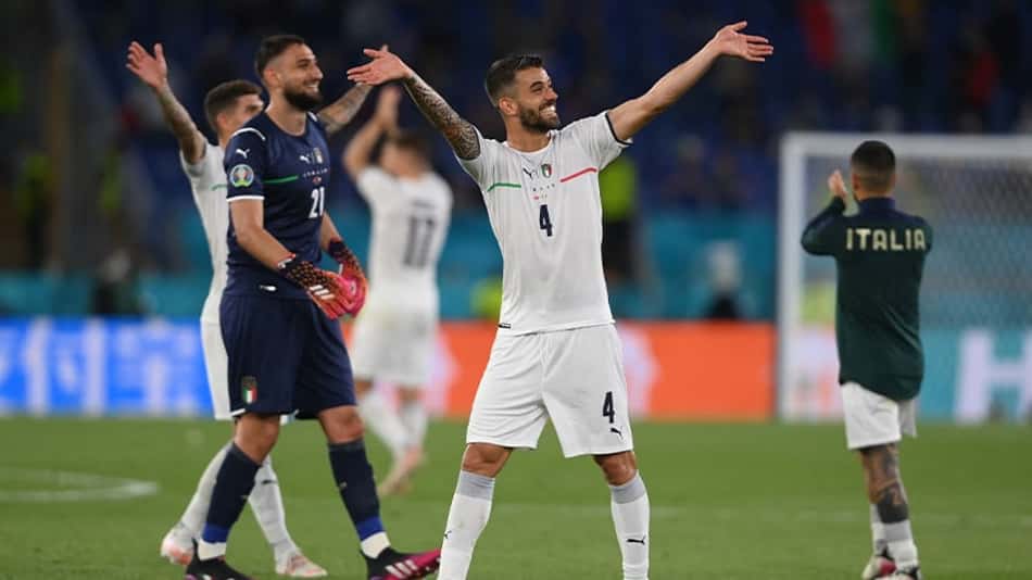 Spinazzola exalta elenco da Itália e comemora estreia com vitória na Eurocopa: 'Noite emocionante'
