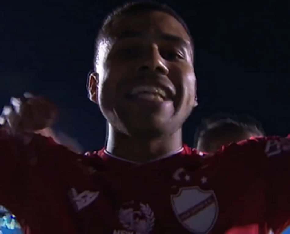 Dudu marca, Vila Nova vence a primeira e mantém o CSA no Z4 da Série B