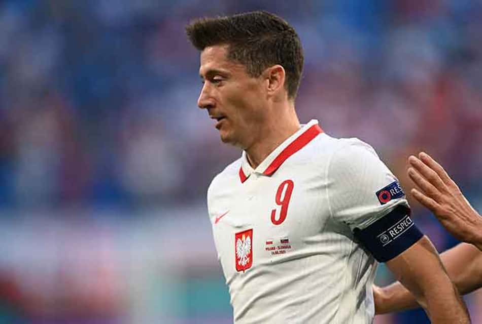 Chelsea planeja oferecer proposta pela contratação de Lewandowski