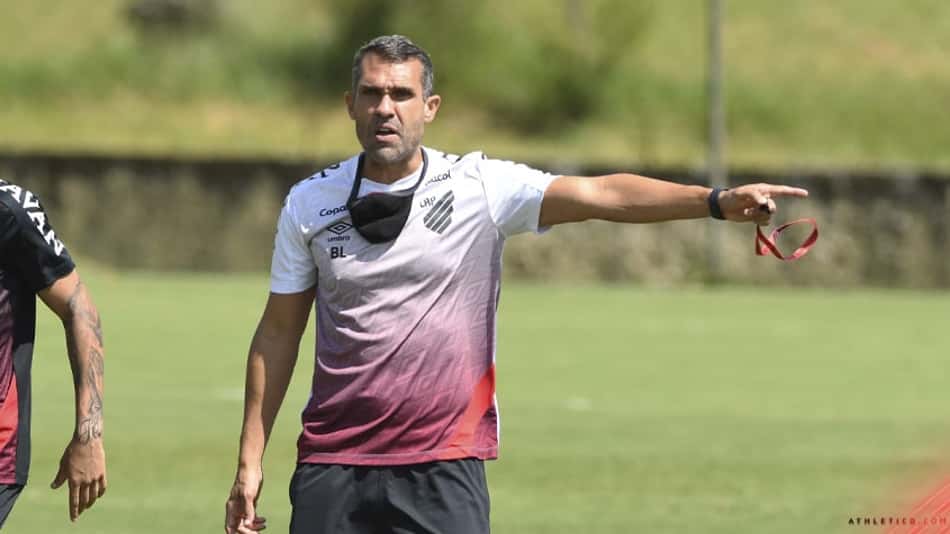 L! na Jogada: Bruno Lazaroni detalha trabalho no sub-23 do Athletico-PR em edição 'atípica' do Estadual
