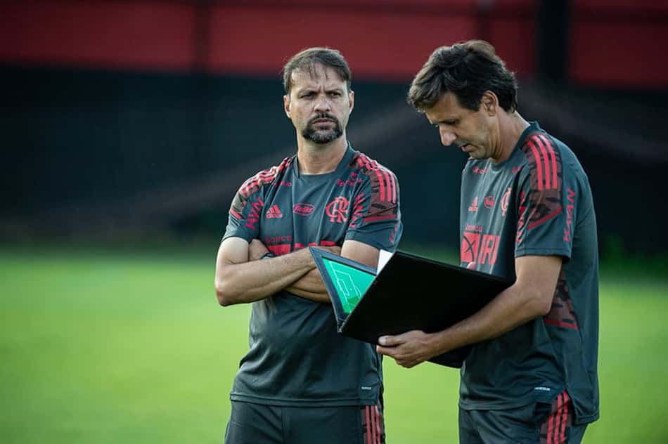 Com Filipe Luís poupado, Flamengo está definido para encarar o Coritiba; veja a escalação