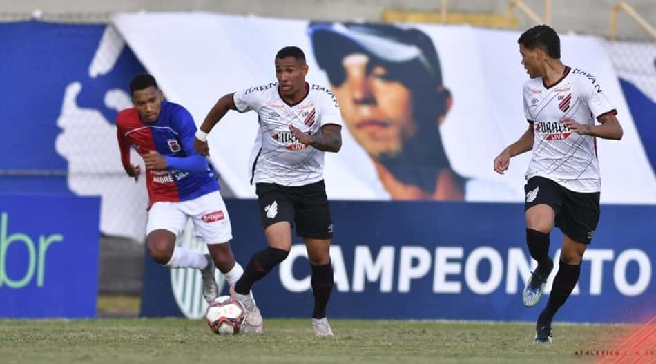 Entre 'mistão' e falta de opções, Athletico e Paraná jogam pelas quartas do Paranaense