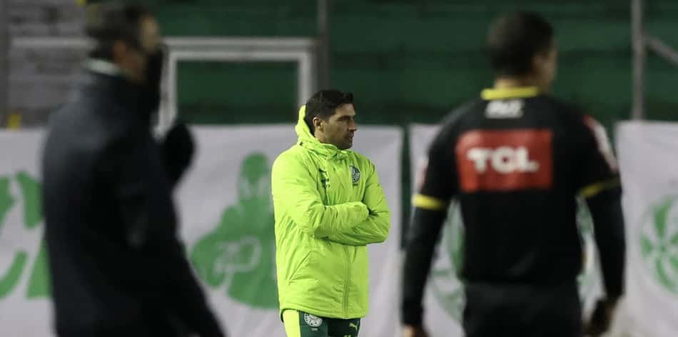 Jornalista diz que Palmeiras 'sofreu' para vencer Juventude e sugere apoio psicológico a Abel: 'Está muito tenso'