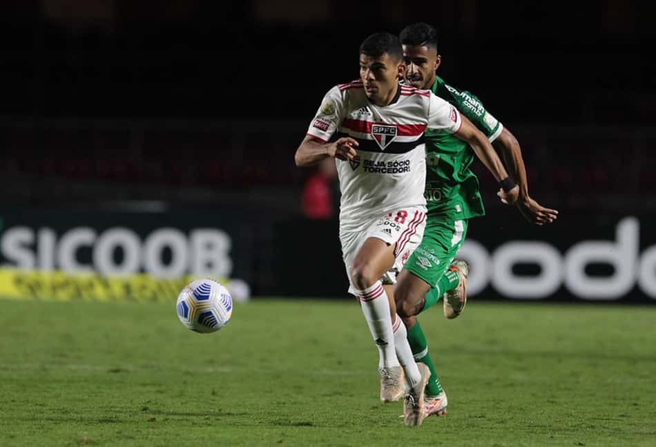 Bruno Rodrigues tem poucos minutos em campo no empate do São Paulo