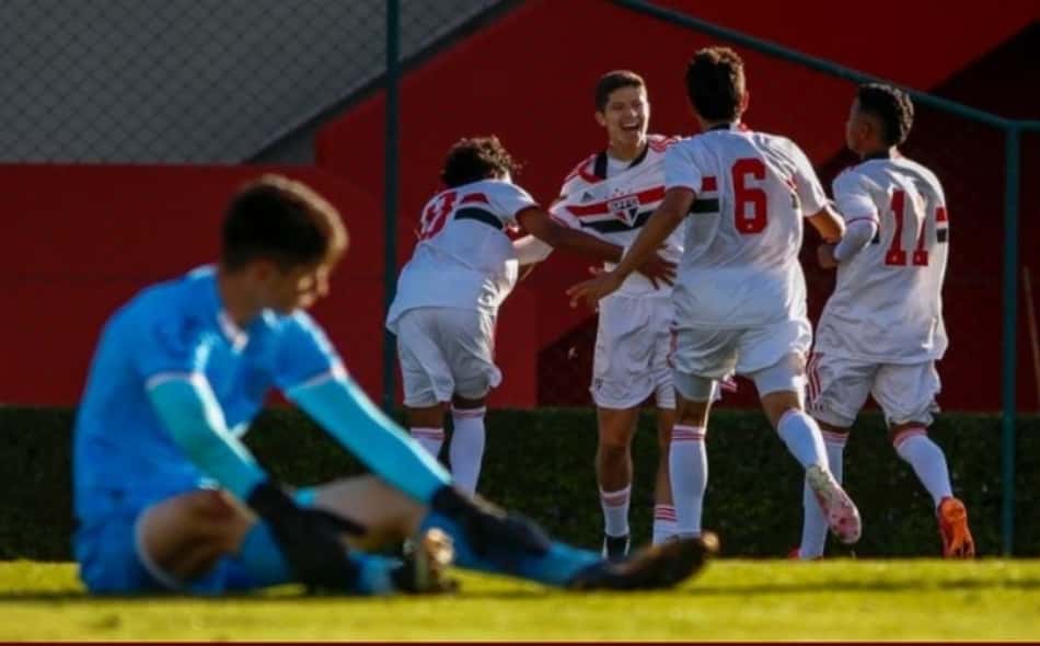 São Paulo vence o Bahia e assume vice-liderança do Brasileirão Sub-17