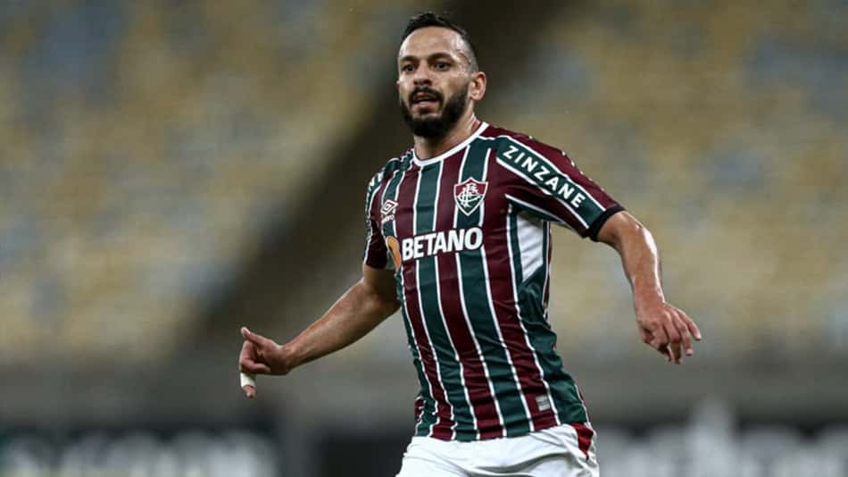 Yago Felipe leva o terceiro cartão amarelo e desfalca o Fluminense no Brasileirão