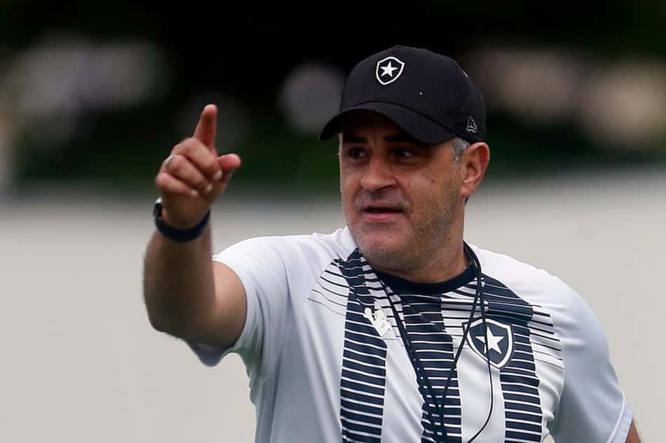 Botafogo inicia maratona fora de casa com doído empate, mas ainda está dentro da 'margem do acesso'