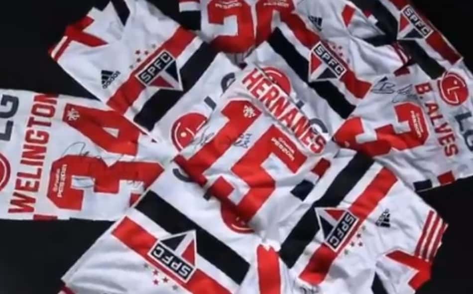 São Paulo faz leilão de camisas usadas pelos jogadores na final do Campeonato Paulista