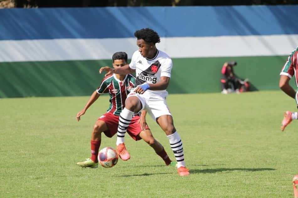 Com gol de João Wesley, de pênalti, Vasco vence o Fluminense pela quinta rodada da Copa Rio Sub-17