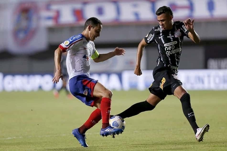 Cantillo valoriza ponto fora de casa e vê bom jogo do Corinthians
