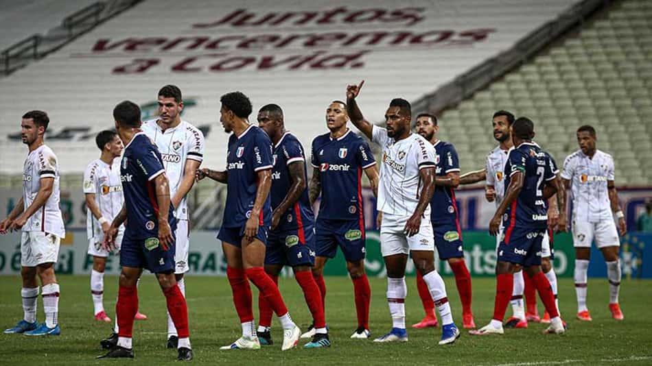 Fortaleza agradece Luccas Claro, do Fluminense, por preocupação com Pikachu após susto