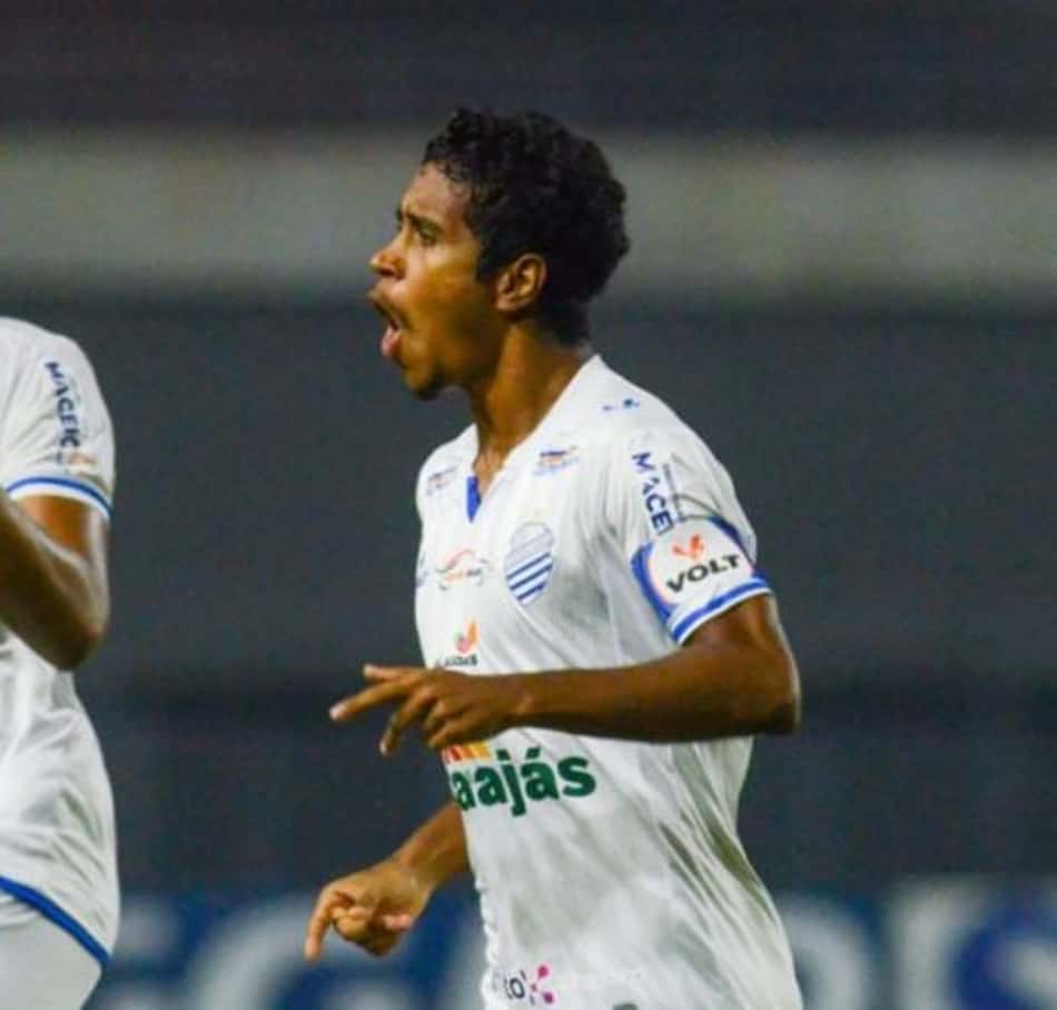 Com gol de Gabriel, CSA bate o Londrina e vence a primeira na Série B