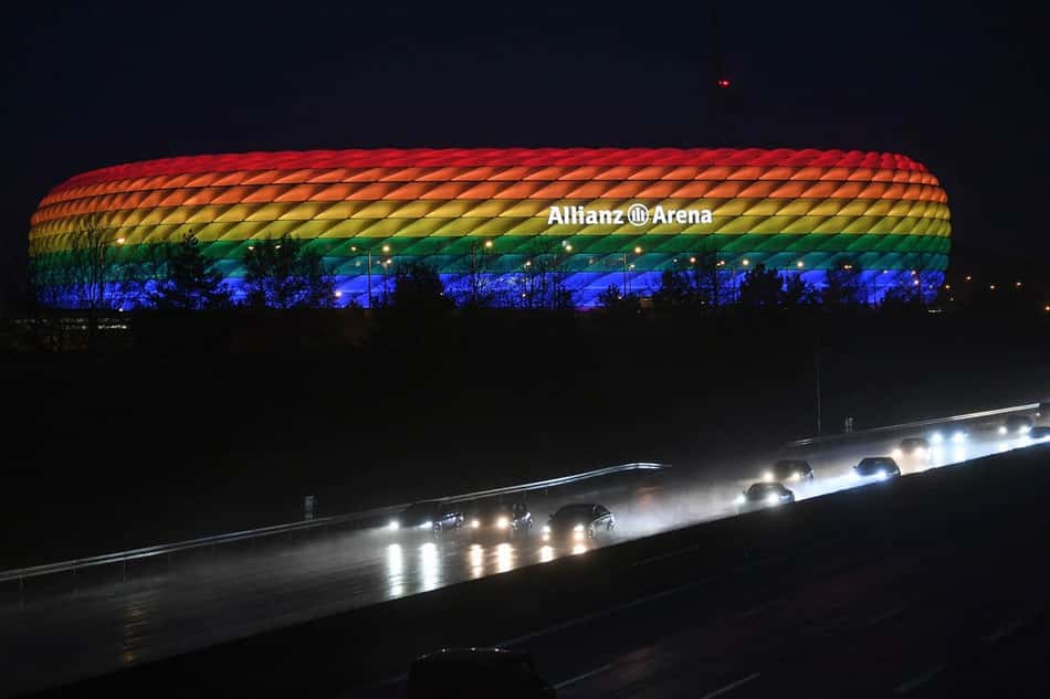Uefa proíbe iluminação nas cores do arco-íris na Allianz Arena