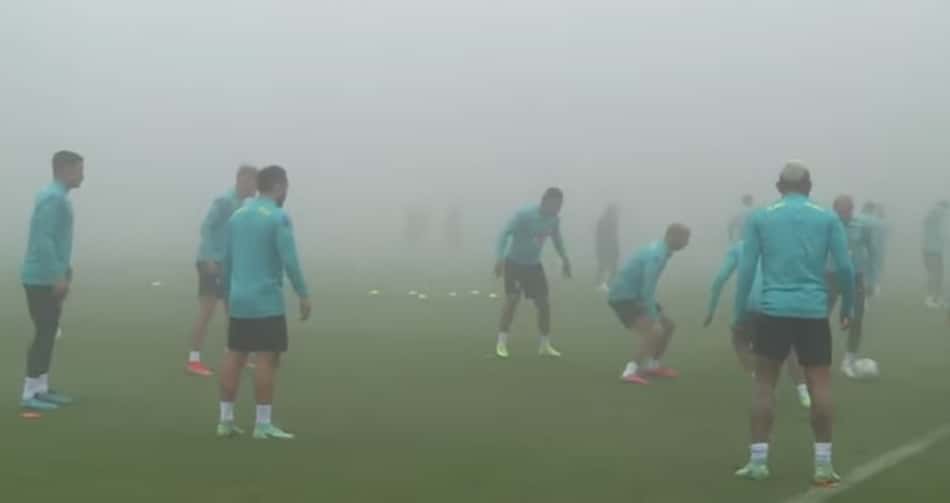 Sob forte neblina, Seleção Brasileira treina ainda com mistério