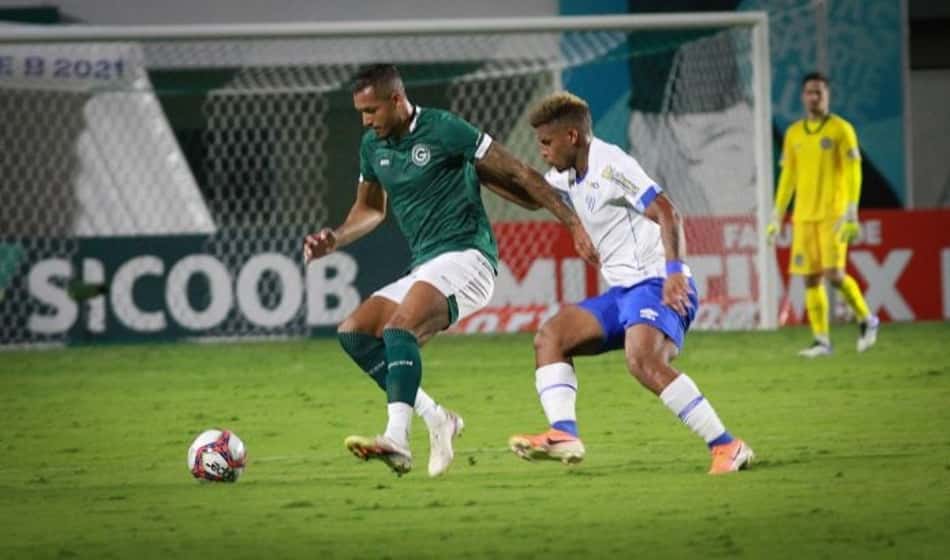 Goiás vence o Avaí e assume a vice-liderança da Série B