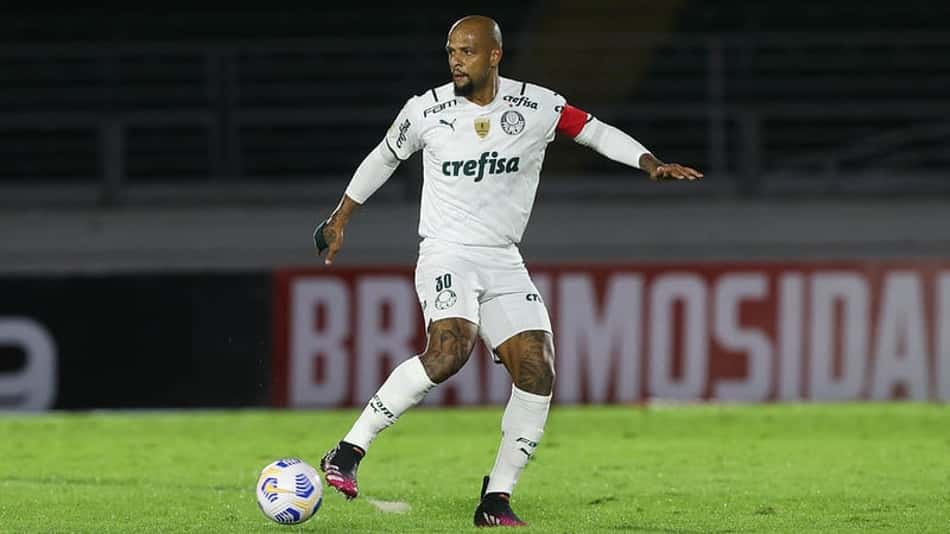 Felipe Melo rechaça favoritismo do Palmeiras e diz estar bem fisicamente: 'Estarei à disposição'