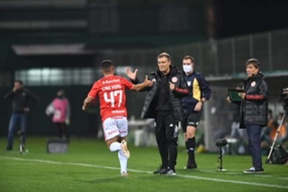 Internacional se apega ao desempenho como visitante para vencer o Fla