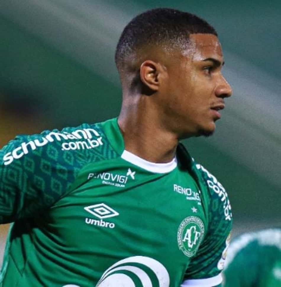 Derlan comemora acerto com o Guarani: 'Oportunidade incrível'